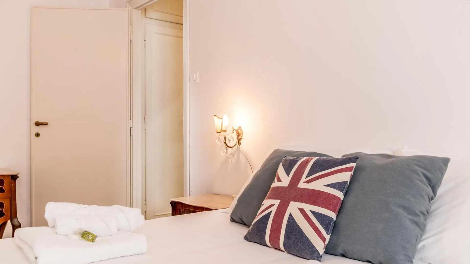 Apartment Retro Design Flat Near Vaticano Rome